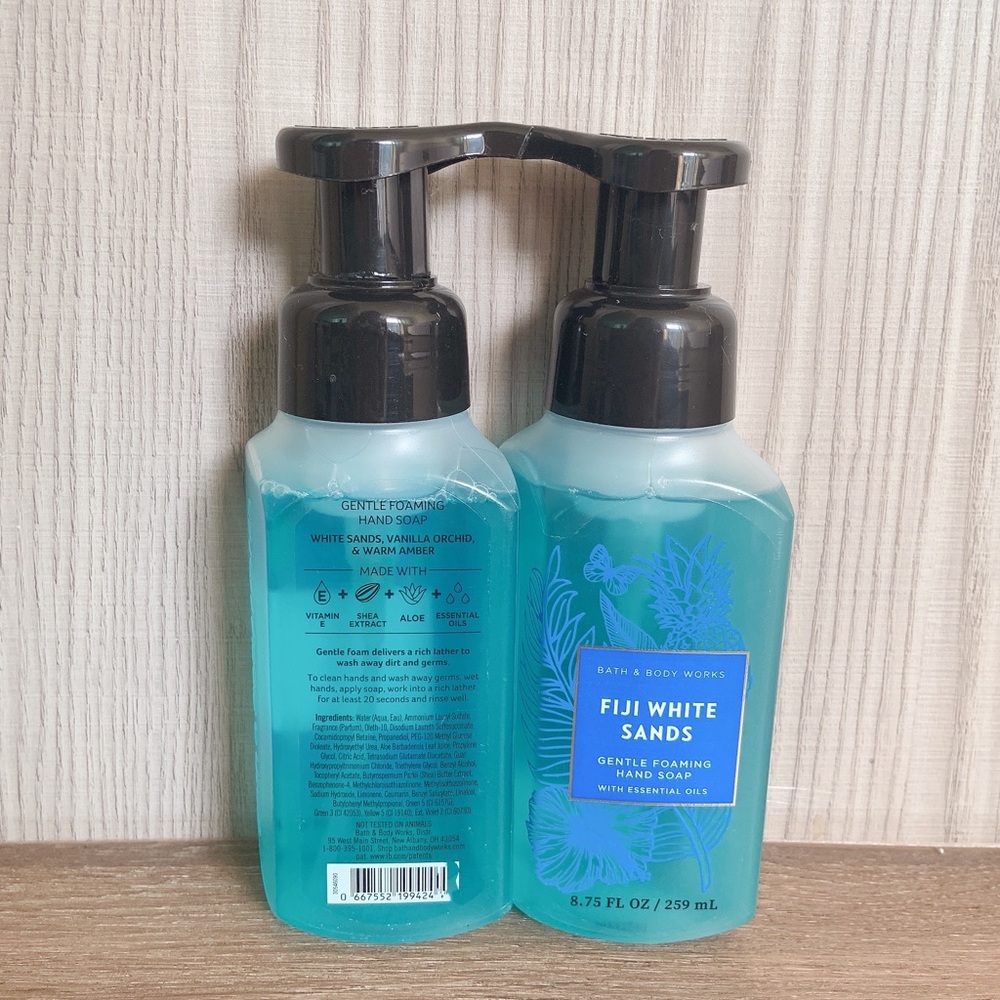 Bath and Body Works Fiji white sand & Marshmallow Fireside hand Soap - Picture 4 of 5